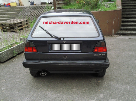 mit diesen Rückleuchten siehts doch gleich besser aus...